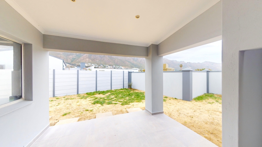 4 Bedroom Property for Sale in Admirals Park Western Cape